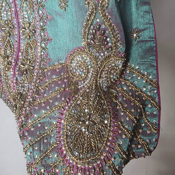 Shalwar Kameez Pakistani / Indian Suit Medium 2 pcs - Picture 6 of 6